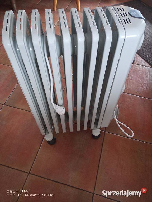 Grzejnik olejowy Delonghi 2000 W powystawowy Dom i Ogród