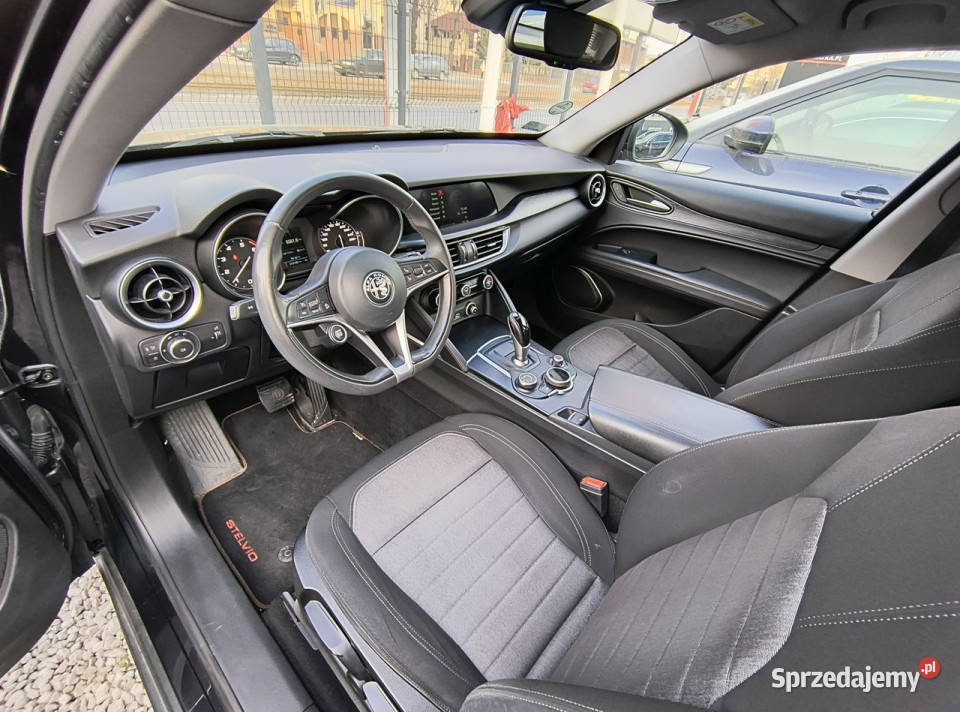 Alfa Romeo Stelvio Salon 1 właściciel serwisy nieuszkodzony Bydgoszcz