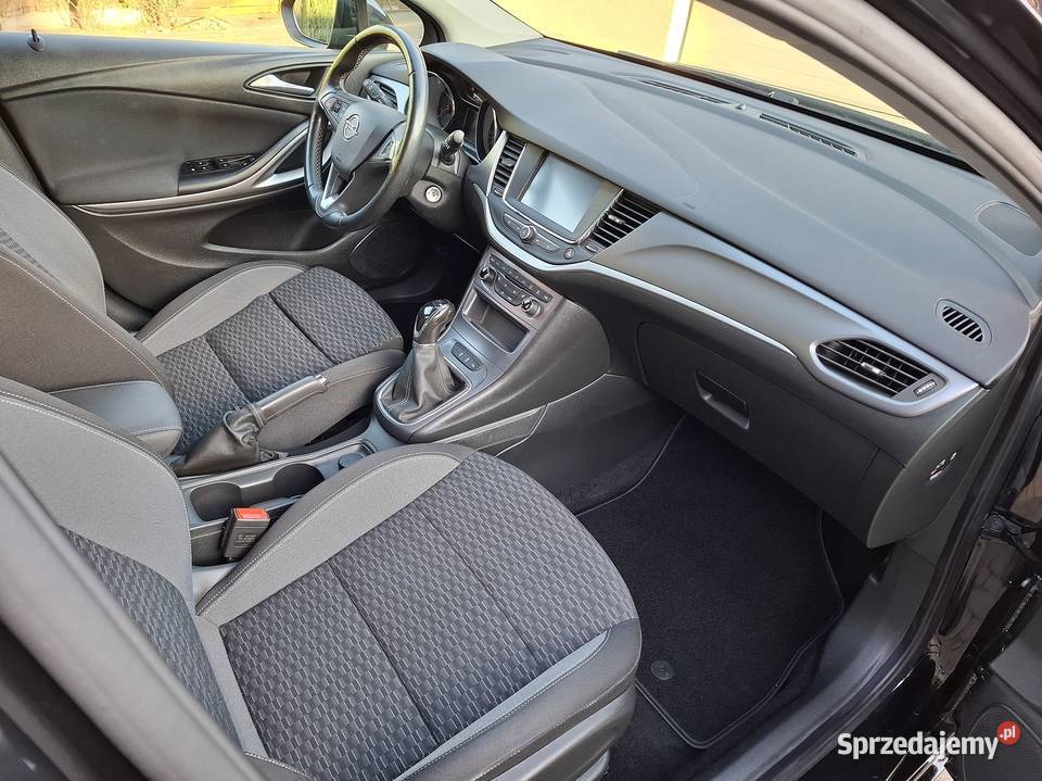 Opel Astra K 2021 podgrzewane fotele Morawica