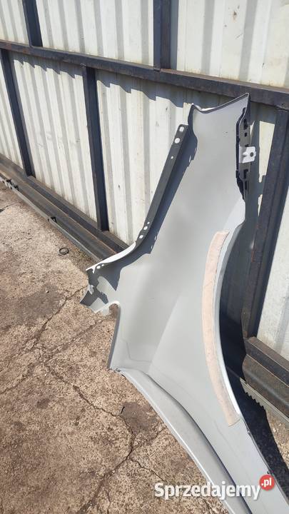 BMW 2 II F45 F46 BŁOTNIK PRZEDNI LEWY SREBNY Włoszczowa