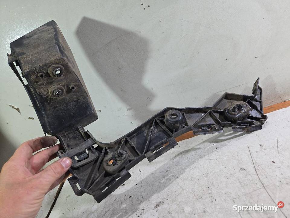 ŚLIZG ZDERZAKA PRAWY TYŁ FORD C MK216 TDCI