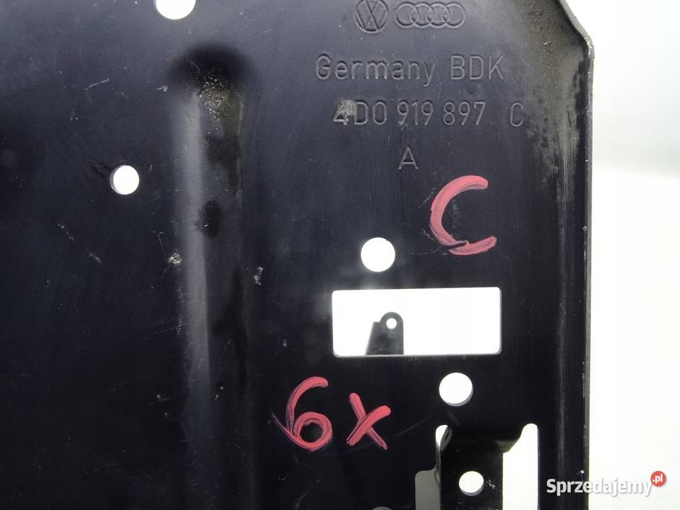 AUDI A8 D2 9902 MOCOWANIE ZMIENIARKI 4D0919897C osobowe Przemęt