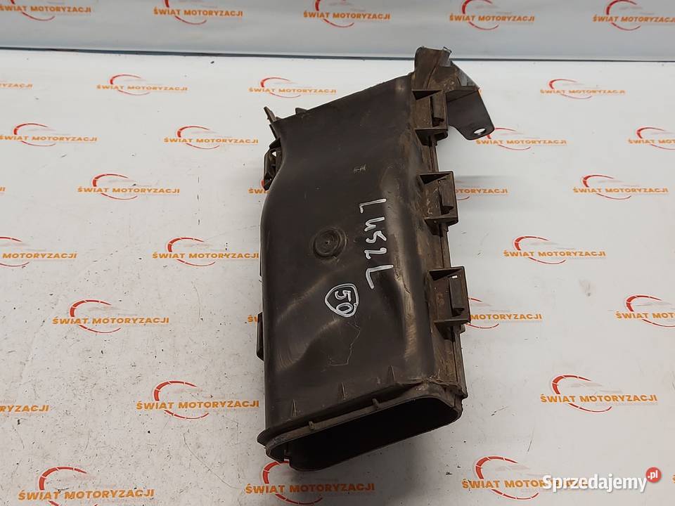 BMW E90 25 B rura dolot powietrza prawa 7121570 osobowe sprzedam