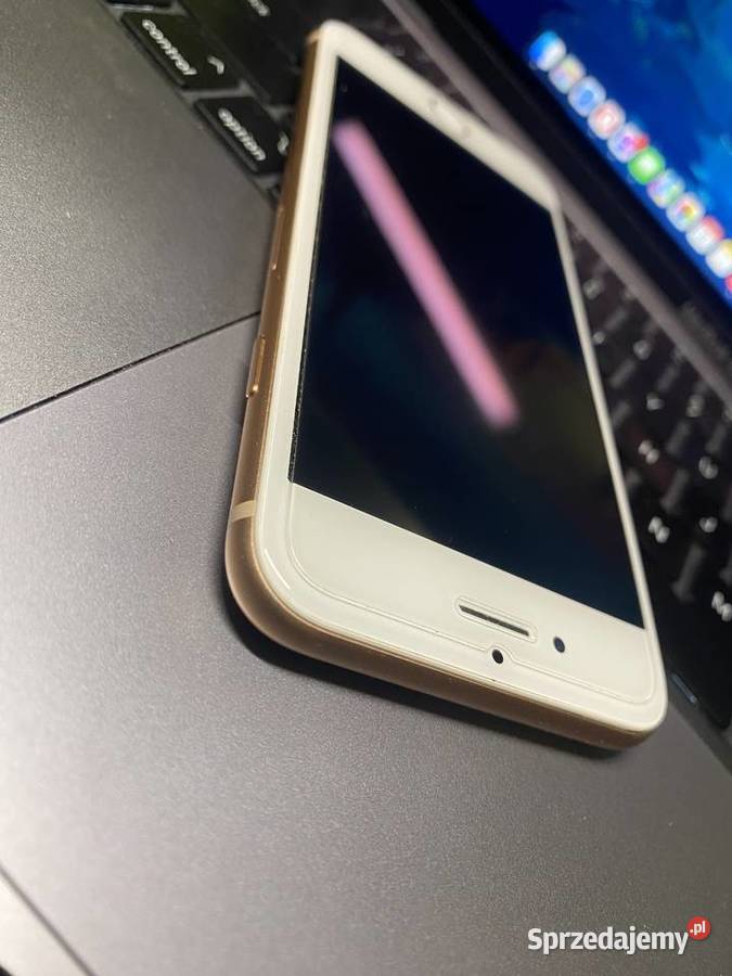 iPhone 8 64 GB złoty z etui wielkopolskie