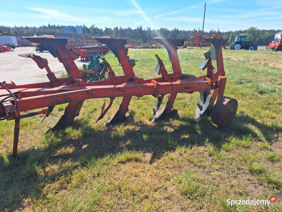 Pług obrotowy NAUD 4 skibowy model 49600 RN02 Szlachcin sprzedam