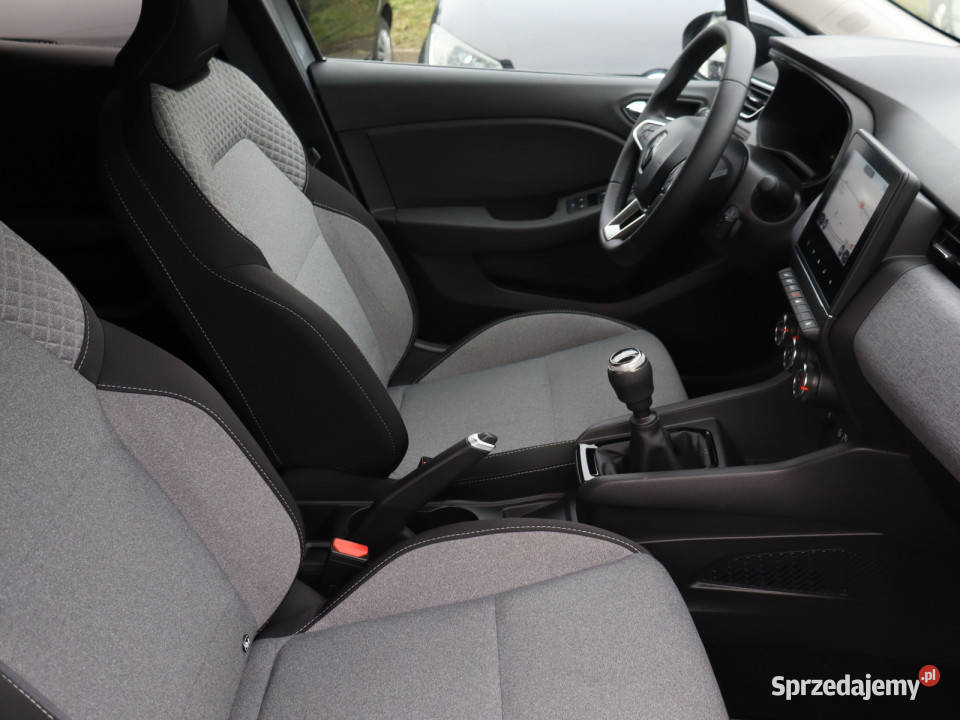 Renault Clio 10 TCe Bielany Wrocławskie