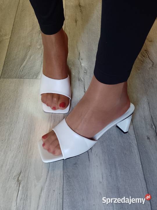40 Ekskluzywne białe klapki wieczorowe z Londynu małopolskie