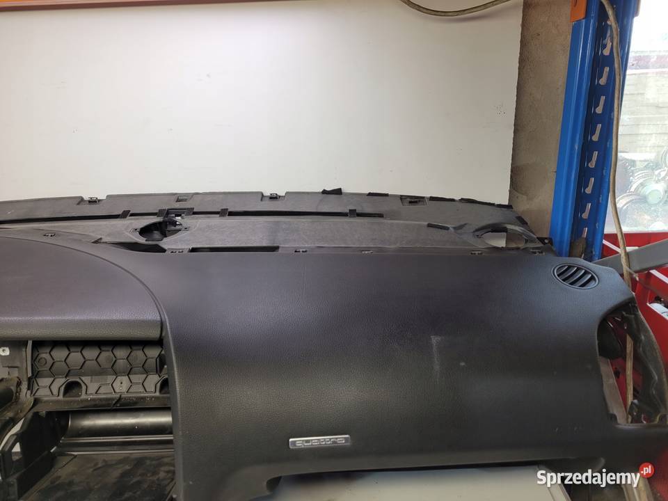 DESKA KONSOLA KOKPIT AUDI Q7 4L1857041 śląskie Przystajń