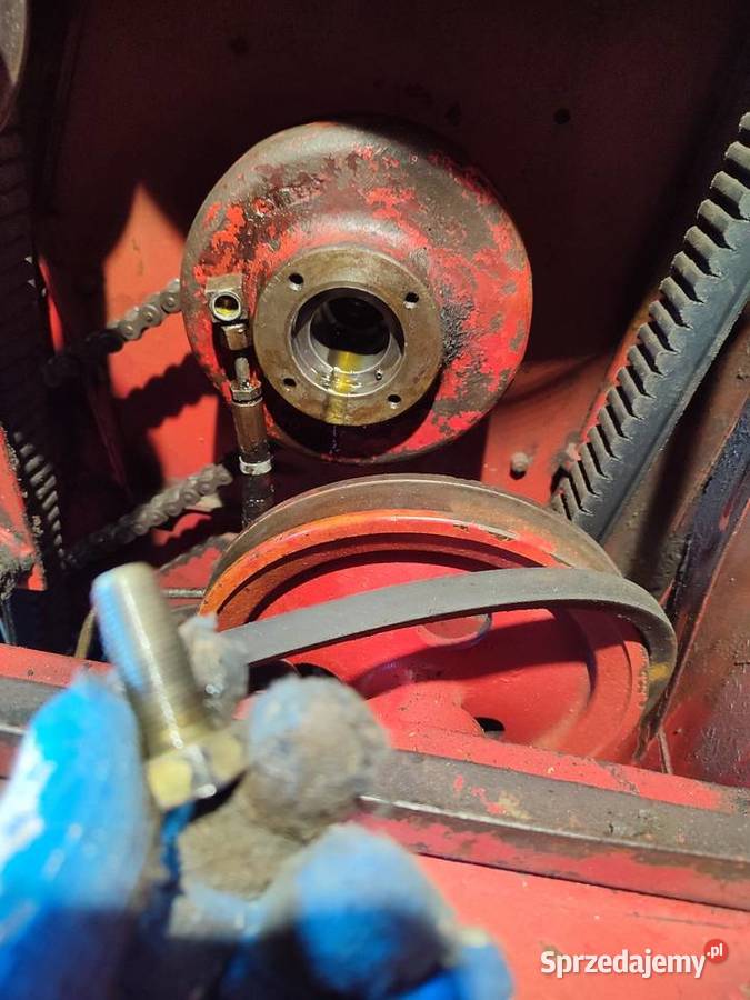 Sprzęgło hydrauliczne załączania hedera Ferguson Stryków