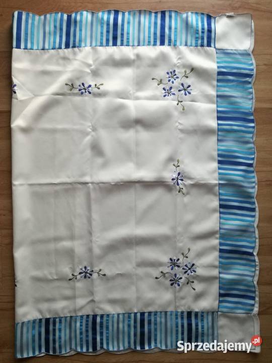 Dekoracyjny obrus plamoodporny 110x160 Obrusy i serwety Dębica