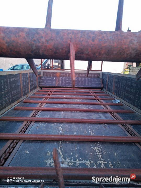 Rozrzutnik obornika jednoosiowy Kiełczygłówek