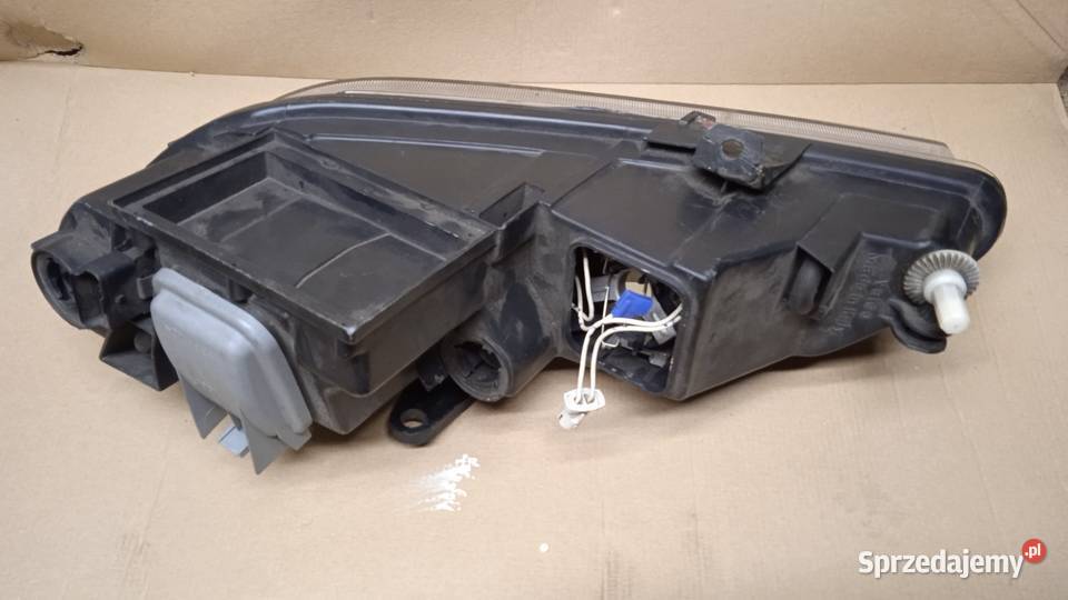PEUGEOT 406 LAMPA PRZÓD PRAWY EU Zbierkowo