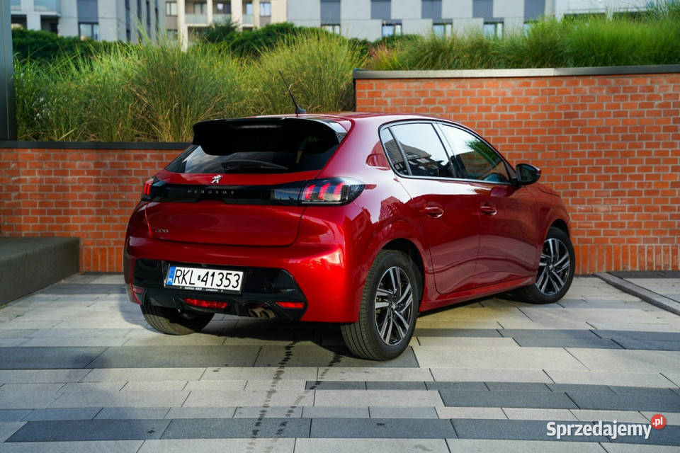 Peugeot 208 130 EAT8 Elixir Red perła 3D isofix Kraków sprzedam