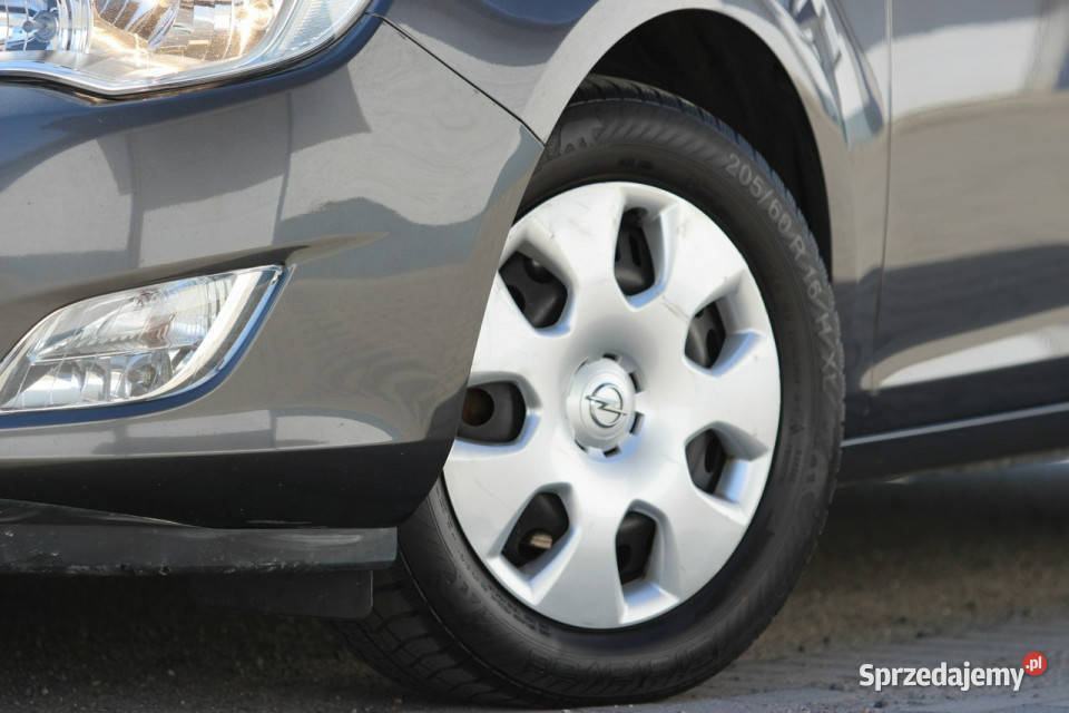 Opel Astra 2011r 17 diesel CHIP 150 kombi manualna Nysa