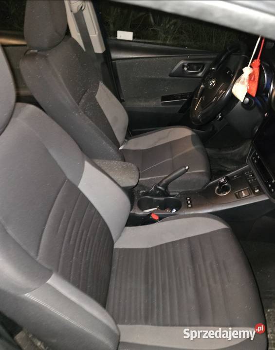 Toyota auris 2 hybrydalpg taxi zachodniopomorskie Szczecin