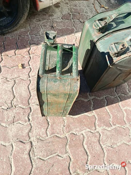 PRL kanistry 20 l 3 sztuki Kębliny