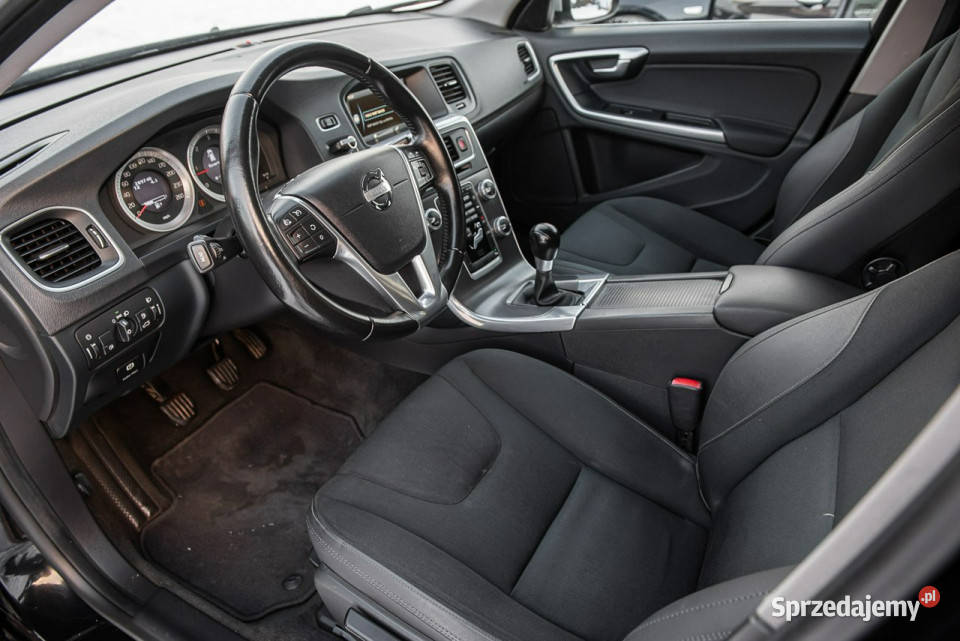 Volvo V60 RDesign 20d D4 163 5 cylindrowy Manual elektrochrom. lusterka boczne Zwoleń