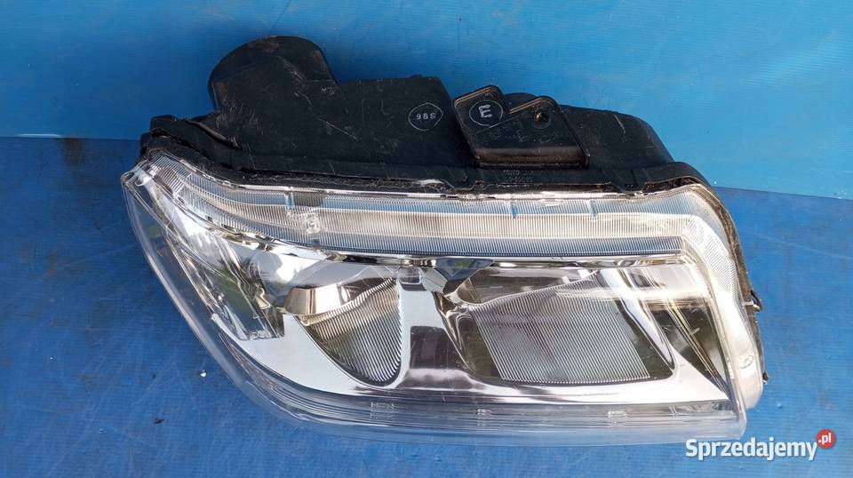 LAMPA PRAWY PRZÓD XENON SUZUKI VITARA II 0814 Części samochodowe Nowy Tomyśl