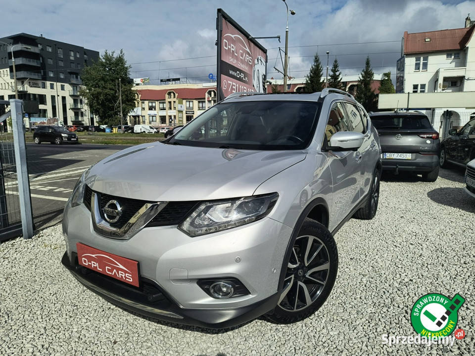 Nissan XTrail NISKI PRZEBIEG salon kamera 360 tempomat sprzedam
