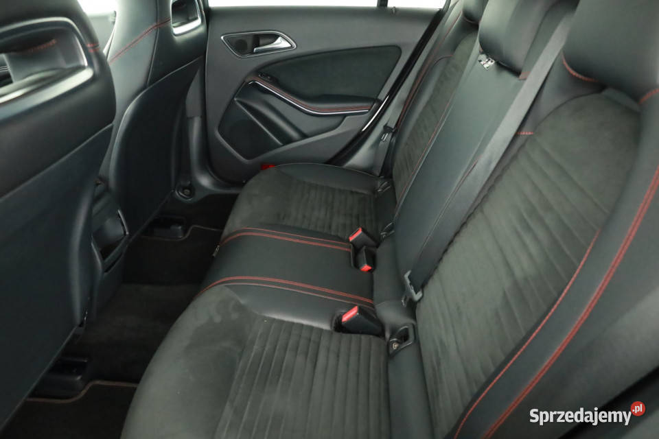 Mercedes CLA 200 tempomat