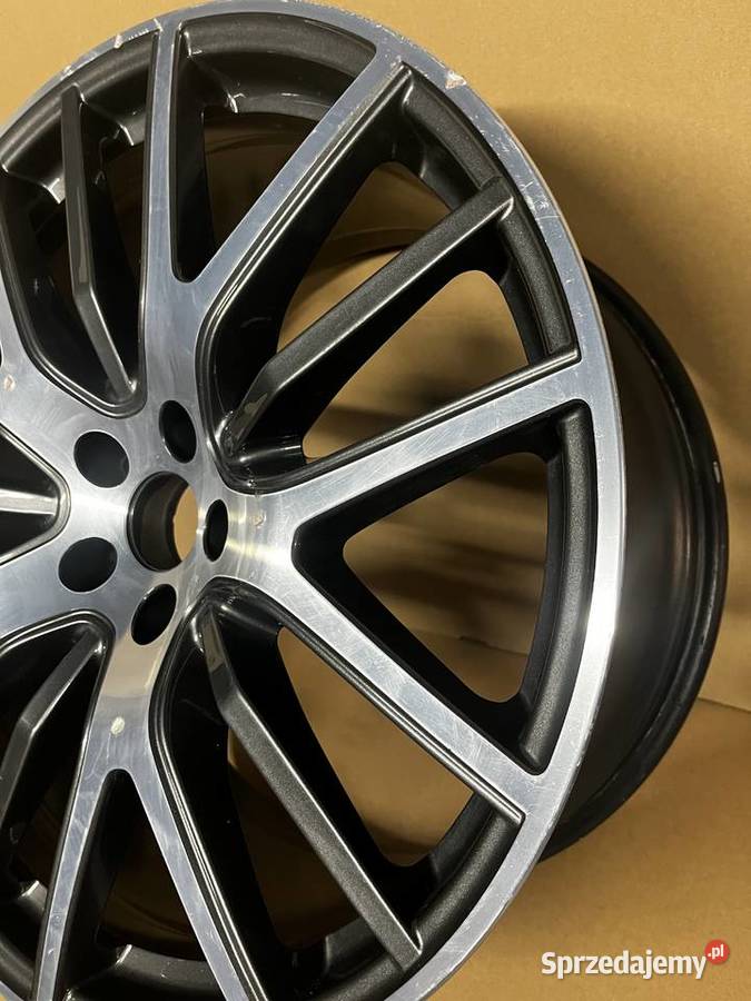 Felga MASERATI LEVANTE GTS M161 105x21 ET53 Samochodowe Gostyń
