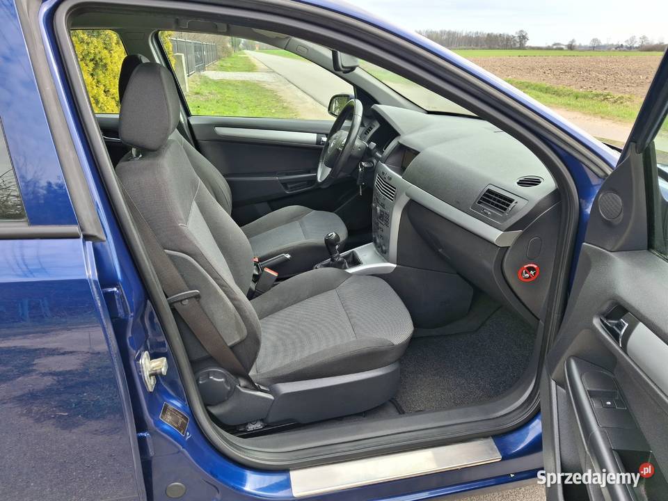Opel Astra H 16 benzyna kamera navi elektryka benzyna Łódź sprzedam