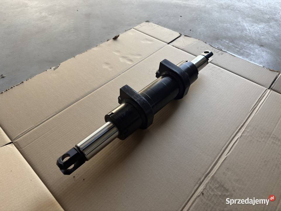 Siłownik kierowniczy TCM FD3550 Giedlarowa sprzedam