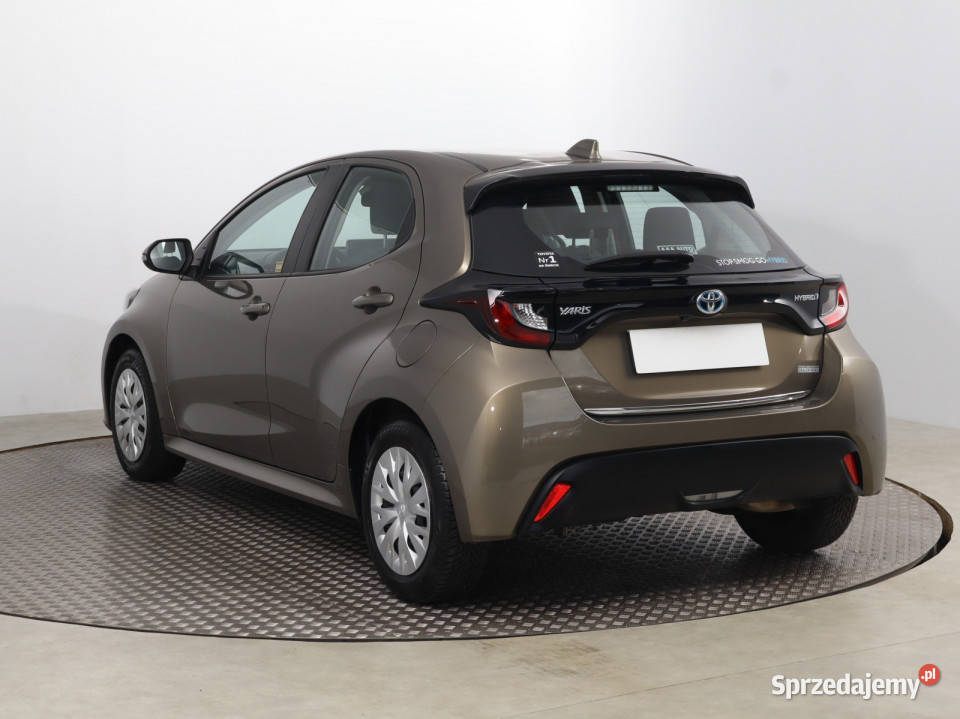 Toyota Yaris 15 VVTi Hybrid hybryda Bielany Wrocławskie