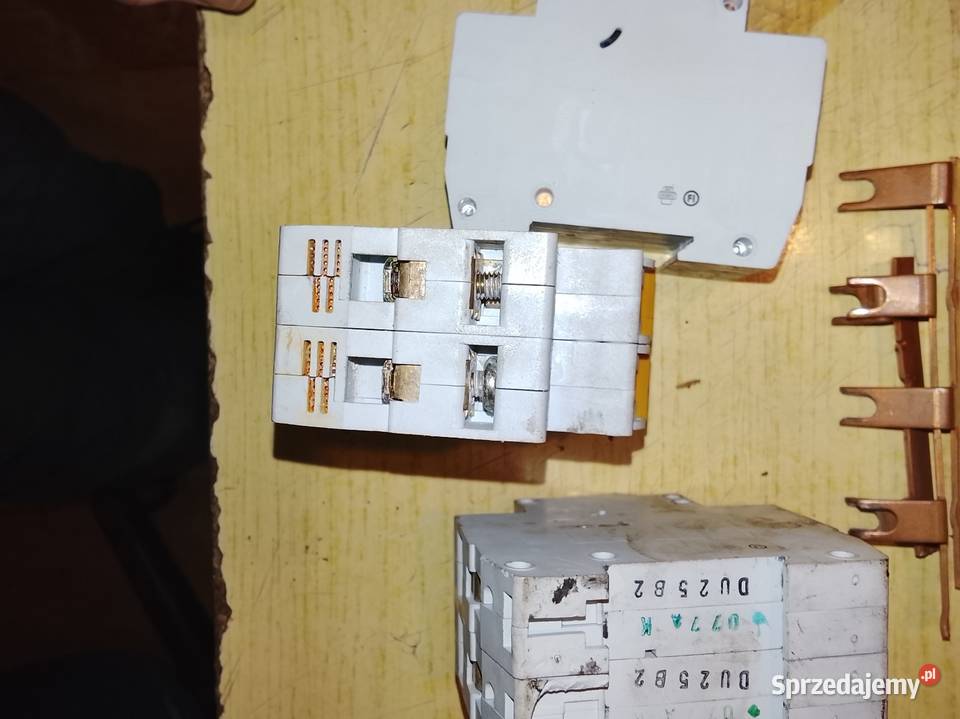 wyłączniki nadprądowe FG B252B z szyną łącząca Krasnystaw