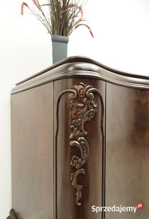 Antyczna komoda z początku XXw profesjonalnej Jerka