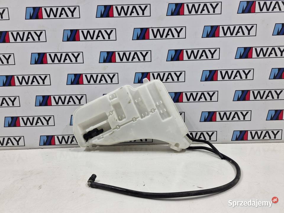 BMW F10 F11 F01 ZBIORNIK SPRYSKIWACZY POMPKA