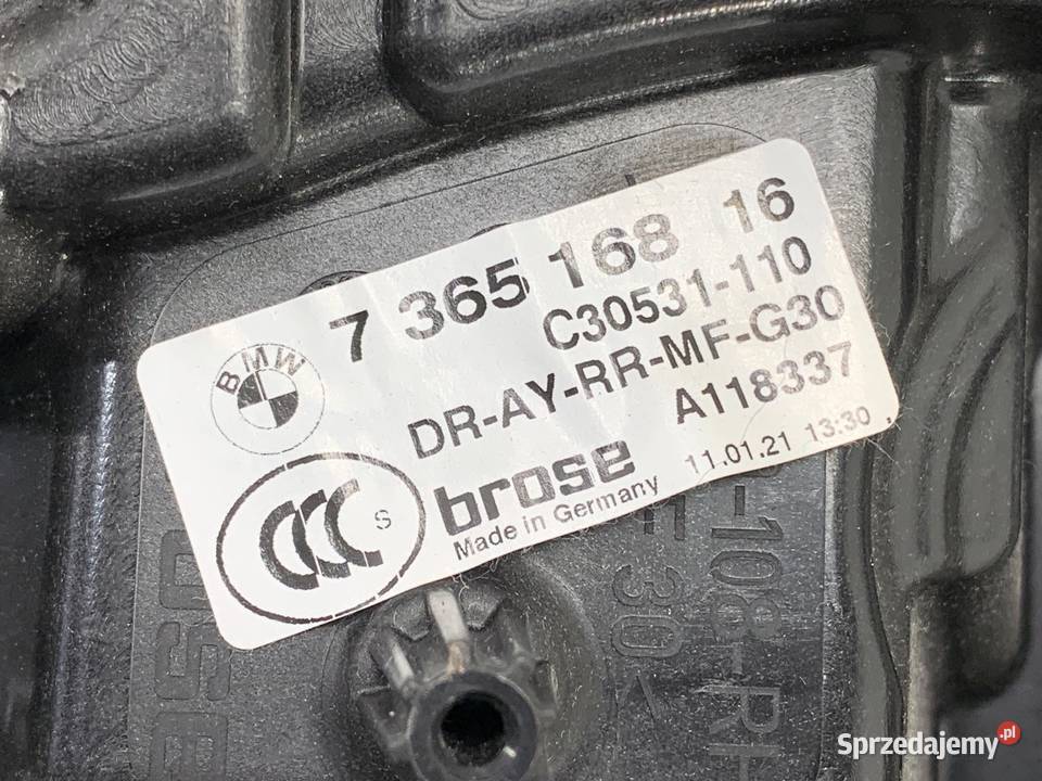 PODNOŚNIK SZYBY PRAWY TYŁ BMW G30 7365168 osobowe