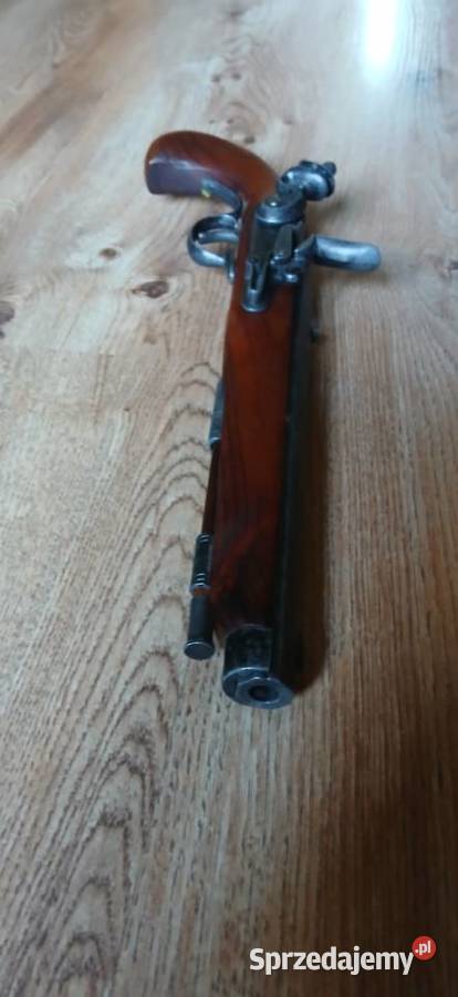 Replika starego pistoletu Kraków