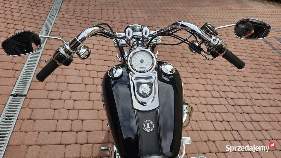 HarleyDavidson Dyna SUPER GLIDE CUSTOM 2011R 16 Rok produkcji 2011 Zarszyn