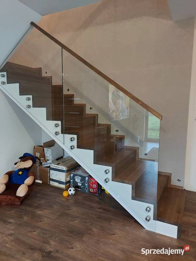 Balustrady szklane balkony szklane barierki