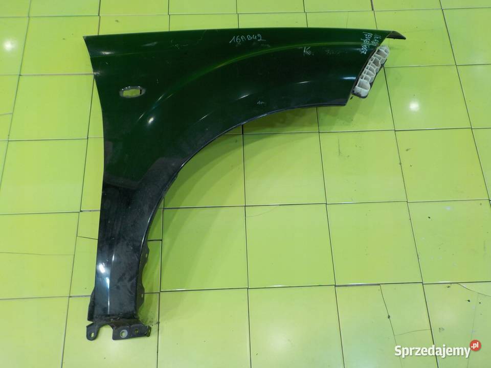 PEUGEOT 4007 22 HDI 08r 5D blotnik prawy przod Błotniki Suków