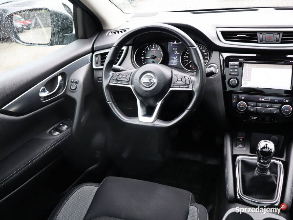 Nissan Qashqai 12 DIGT światła LED śląskie Katowice