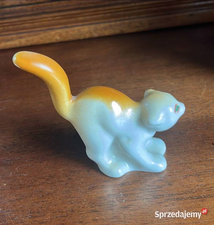 Lew Mały Lewek Połonne Fabryka Fajansu i