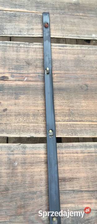 MercedesBenz W115 1973 Listwa błotnika prawy Listwy i nakładki dolnośląskie