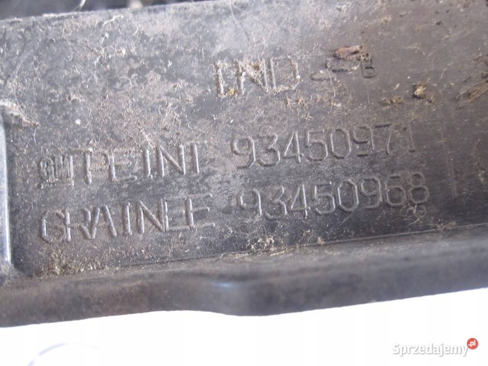 RENAULT TRAFIC III 15r lampa prawa tył 9345968