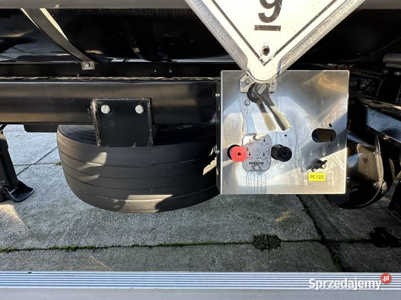 CYSTERNA DO PRZEWOZU BITUMU LAG 0339T cysterny Cysterny Tuliszków