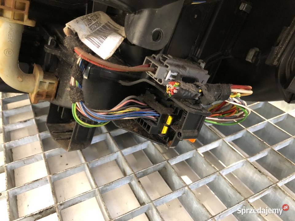 NAGRZEWNICA KOMBAJN VOLVO FH II 84164535