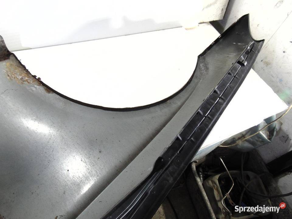 BŁOTNIK PRAWY PRZÓD C197 MERCEDES W219 osobowe