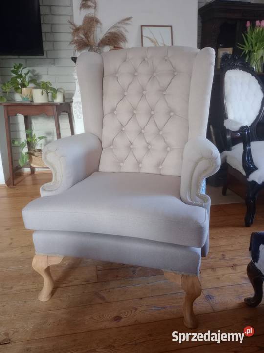 Fotel uszak pełnej renowacji Stylowy