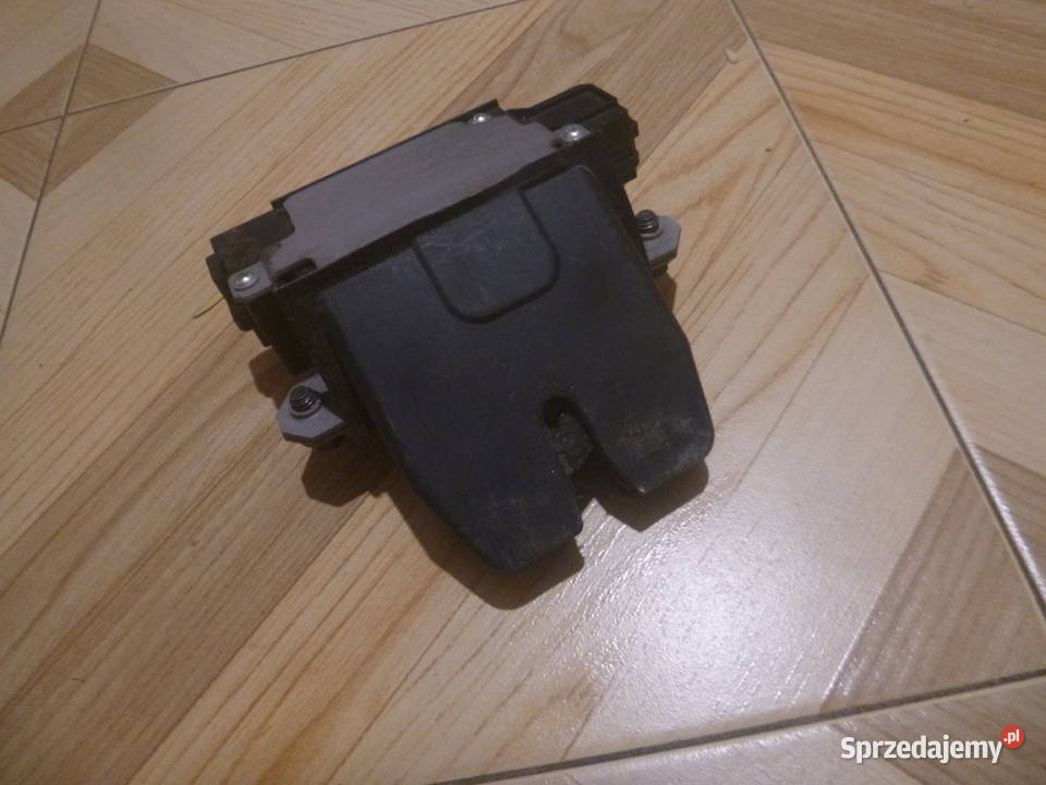 VOLVO V50 ZAMEK BAGAŻNIKA KLAPY 4N51A442A66AN Części samochodowe Lublin sprzedam