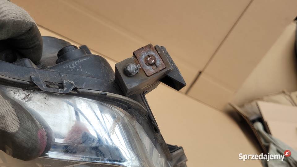 SUZUKI SWIFT IV 4 MK6 LAMPA PRZEDNIA LEWA