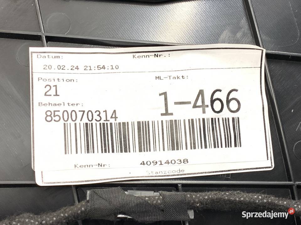 BOCZEK DRZWI LEWY PRZÓD AUDI A4 B9 SedanLimuzyna