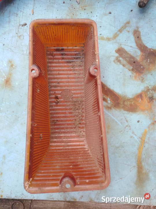 Klosz przedniego kierunkowskazu ifa w 50