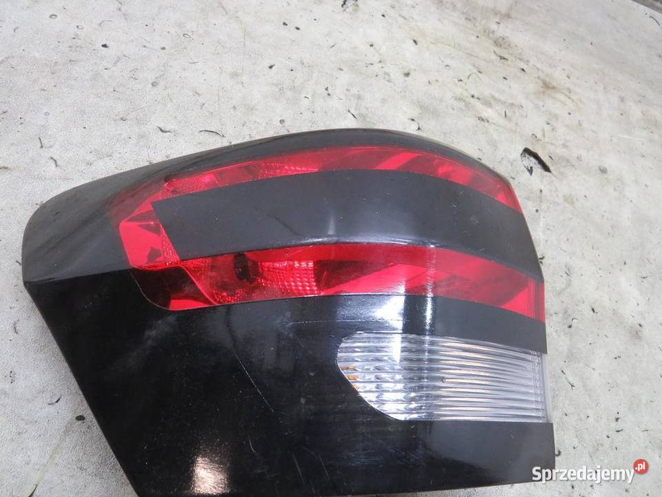 LAMPA LEWA TYLNA TYŁ EUROPA JEEP WK2 55079421A