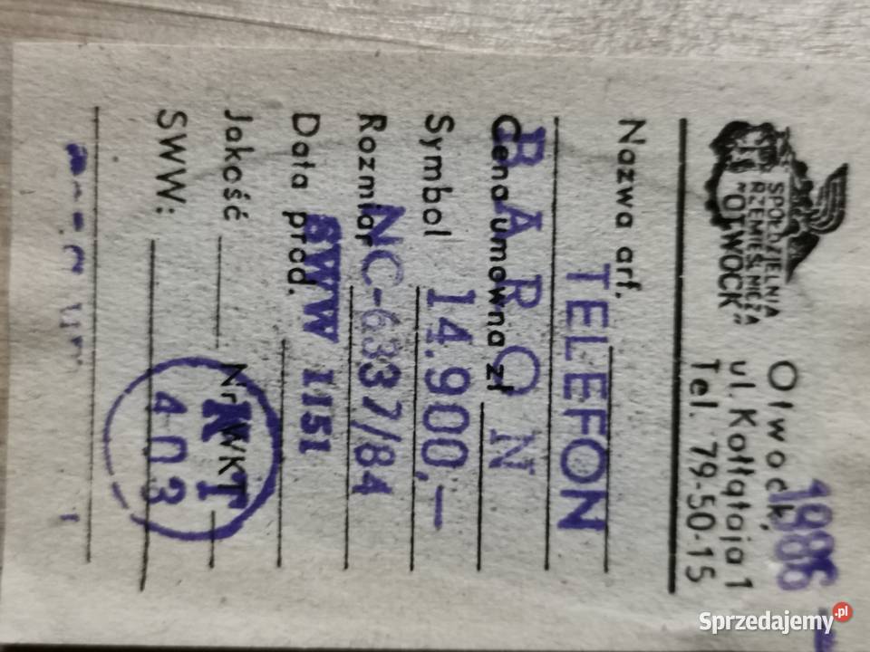 Polski Telefon wiszący z czasów PRLu